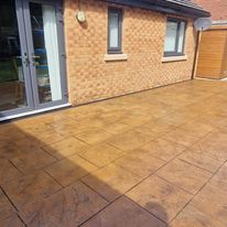 Rustic tan walkway design 2
