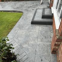 plat grey walkway design 2